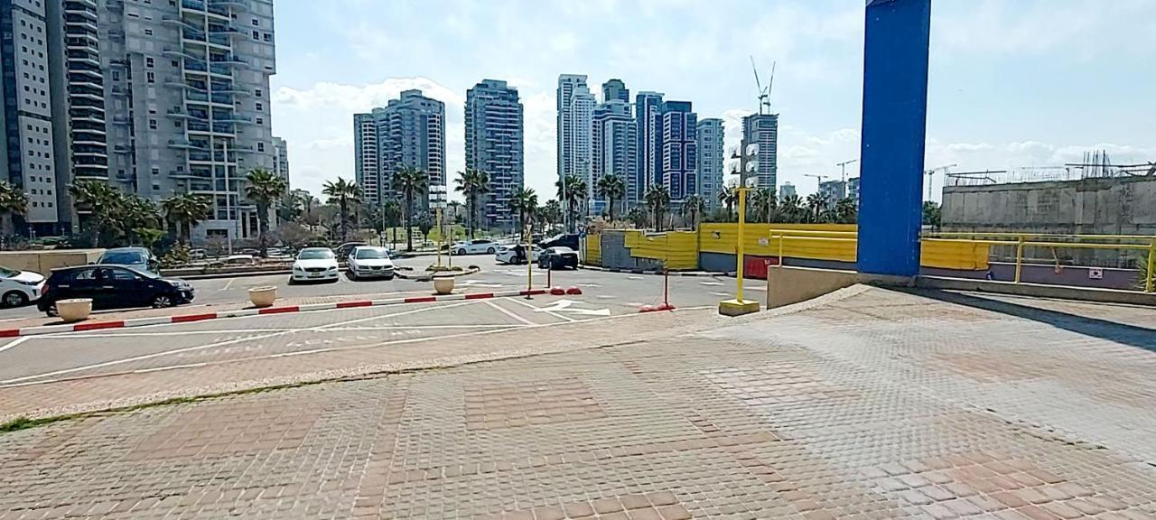 מלון דירות על הים בת ים 39 Exterior foto